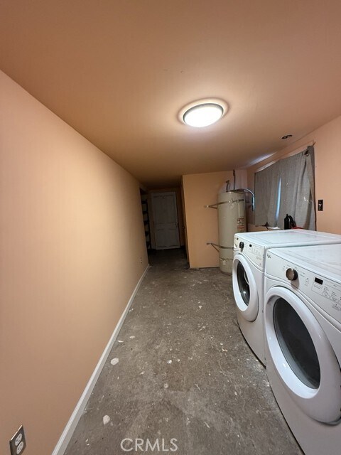 Building Photo - 6324 E Hwy 20