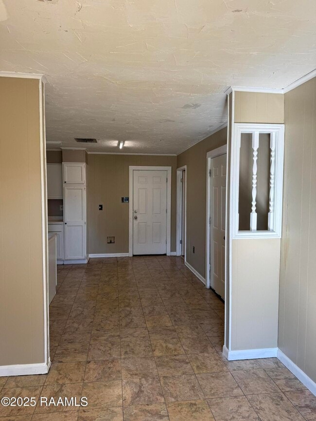 Building Photo - 2606 Brenda Dr