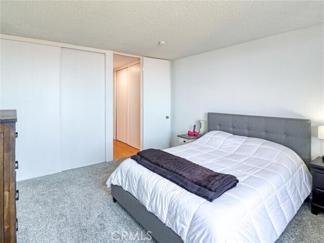 Building Photo - 6542 Ocean Crest Dr