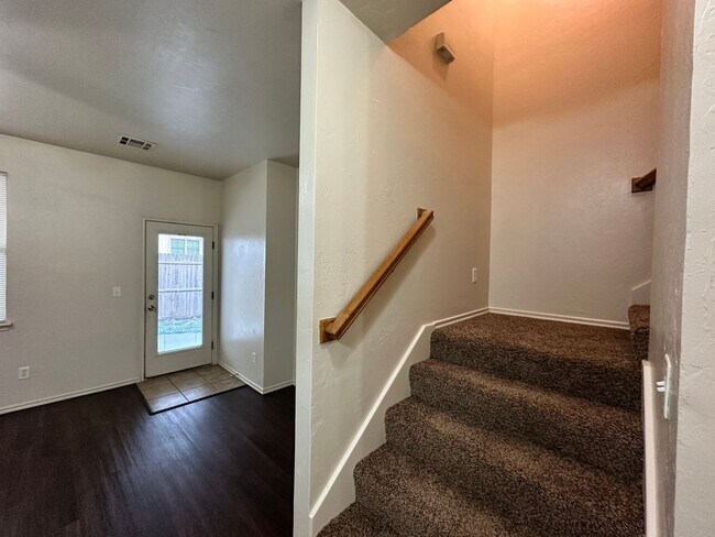 Building Photo - 212 Chalmette Dr