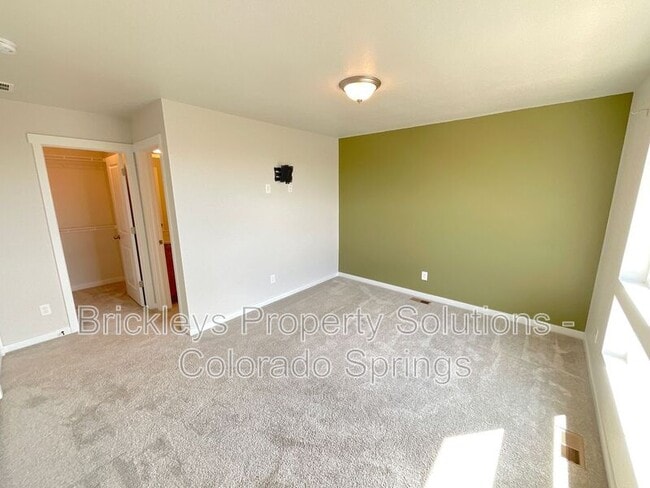Building Photo - 7343 Rosa Belle Hts