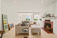 Building Photo - 820 Opal St