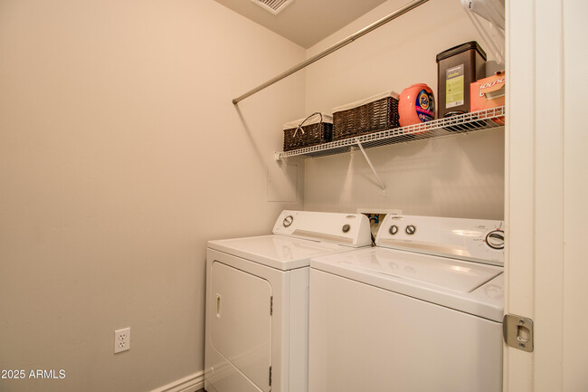 Building Photo - 5350 E Deer Valley Dr