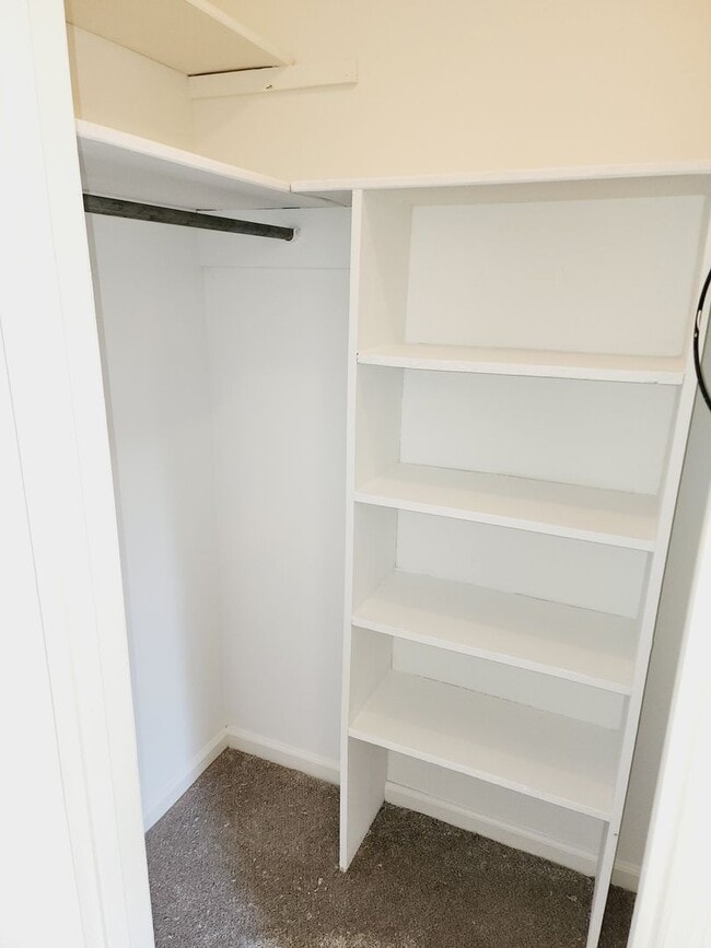 Building Photo - Vestavia Living: 4 Bed, 2.5 Bath Rental on Catala Rd