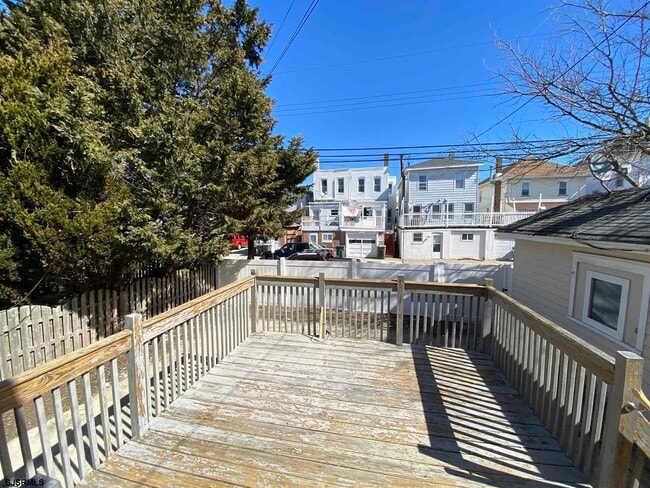 Building Photo - 29 Bartram Ave