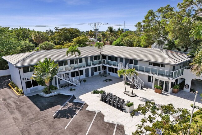 Building Photo - 3621 N Ocean Blvd