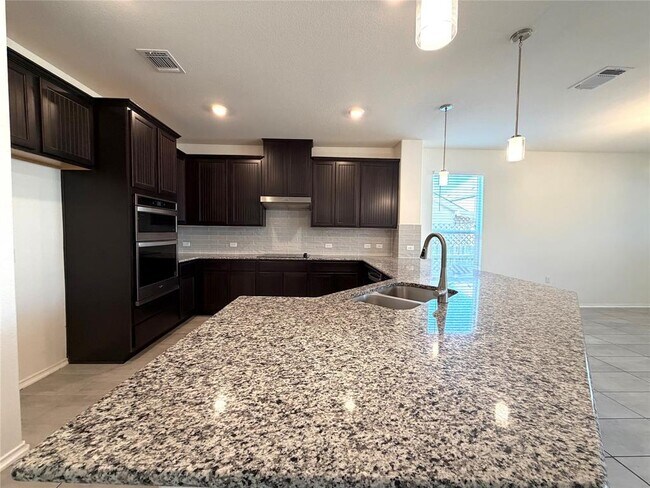 Building Photo - 12508 Karasu Dr
