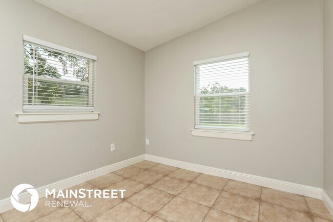 Building Photo - 5272 Vance Ave