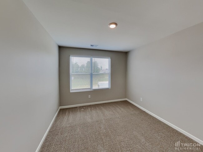 Building Photo - 9216 War Eagles Way