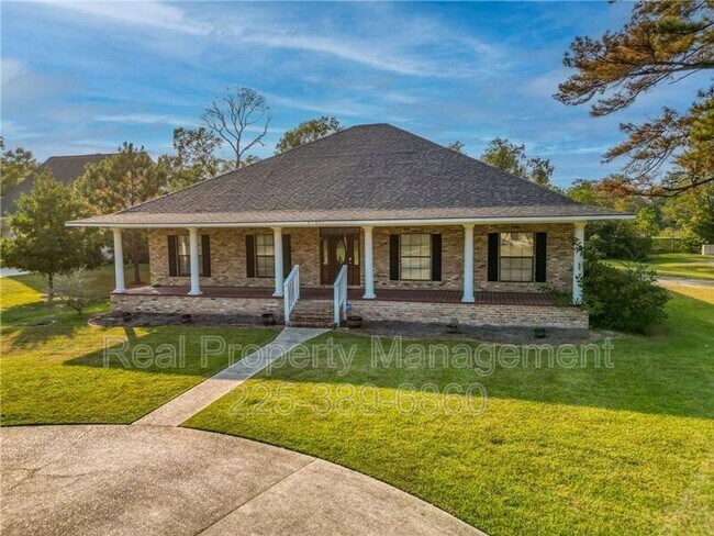 Building Photo - 25491 Plantation Ave