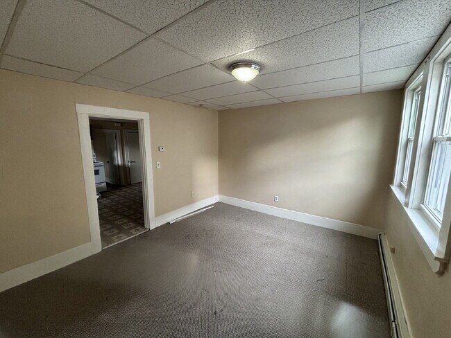 Building Photo - All-Inclusive Living! Move-In Ready 2-Bedroom Apartment with Heat and Electricity included in San...
