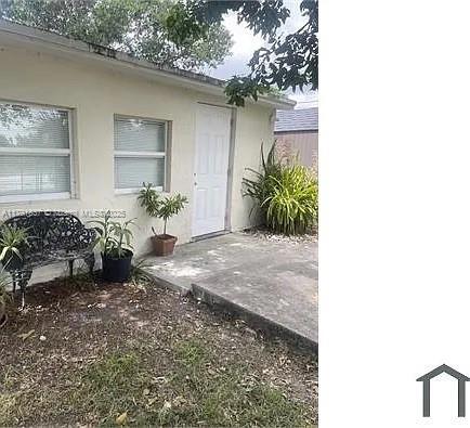 Primary Photo - 11780 SW 213th St