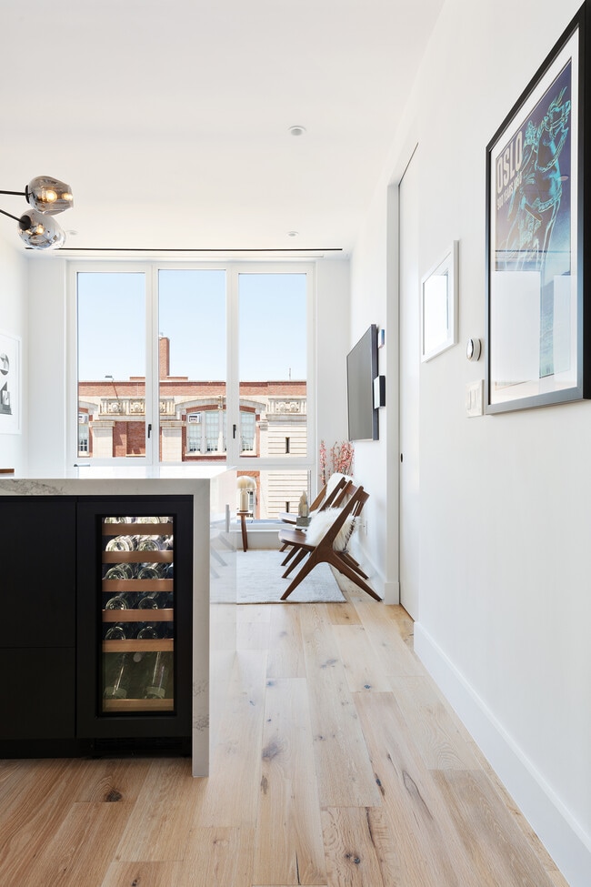 Building Photo - The Nordic