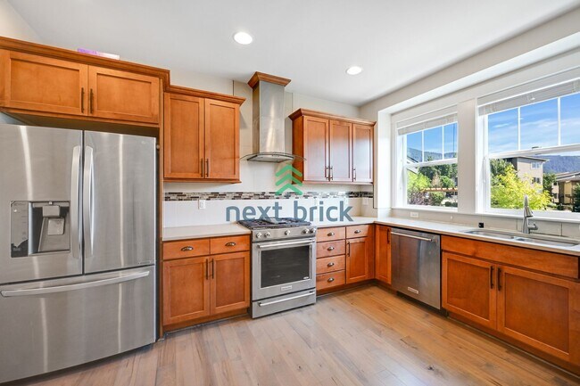 Building Photo - 3 BED & 3 BATH CONDO FOR RENT