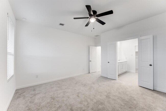 Building Photo - 16542 Texas Palmetto Wy