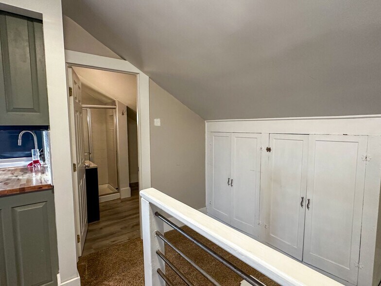 Building Photo - 1615 Carr St