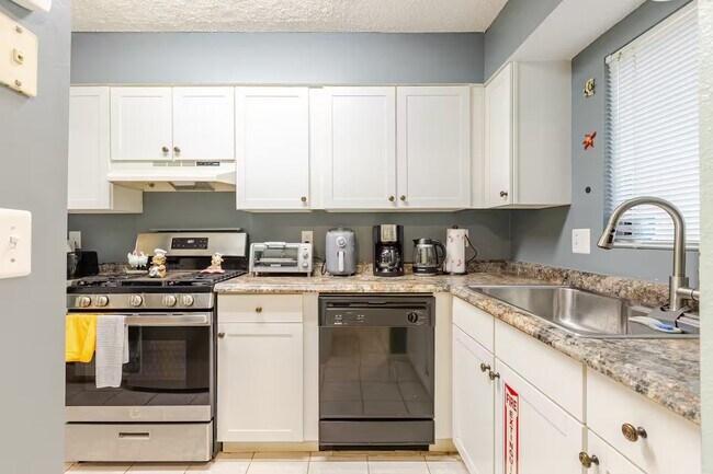 Building Photo - 17751 Panama City Beach Pkwy