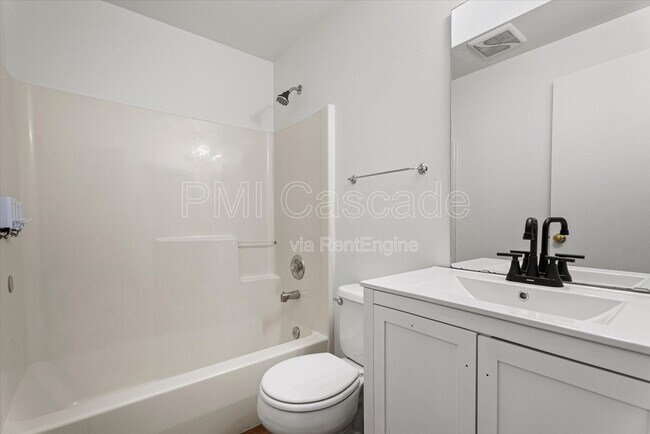 Building Photo - 12605 225th St E
