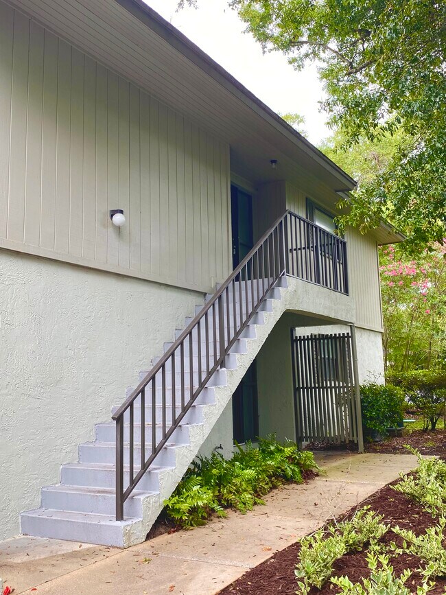 Building Photo - 20 Veronese Ct