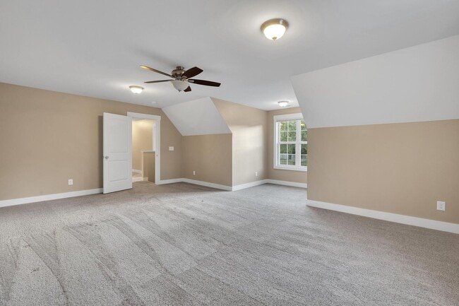 Building Photo - Beautiful 3 Bedroom with bonus in Sneads Ferry