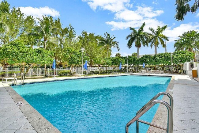 Building Photo - 7900 Harbor Island Dr