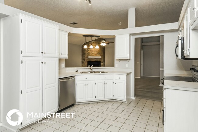 Building Photo - 1808 Yellowstone Ln