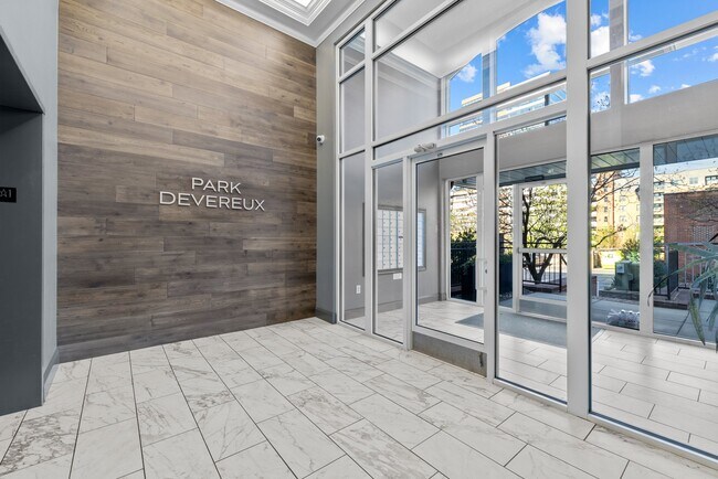 Lobby - 200 S Dawson St