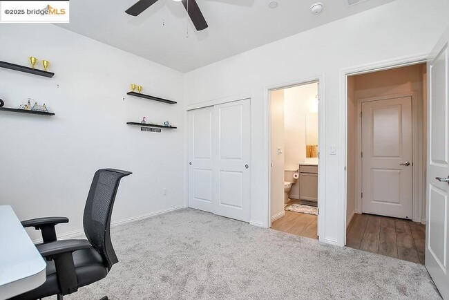 Building Photo - 278 Sespe Creek Ave.