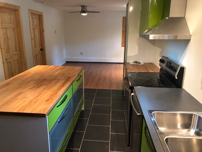 Building Photo - Zenith Apartments, LLC