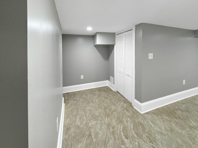 Building Photo - 2265 Reisterstown Rd