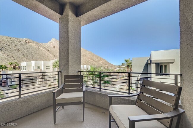 Building Photo - 4056 Desert Trce Ct