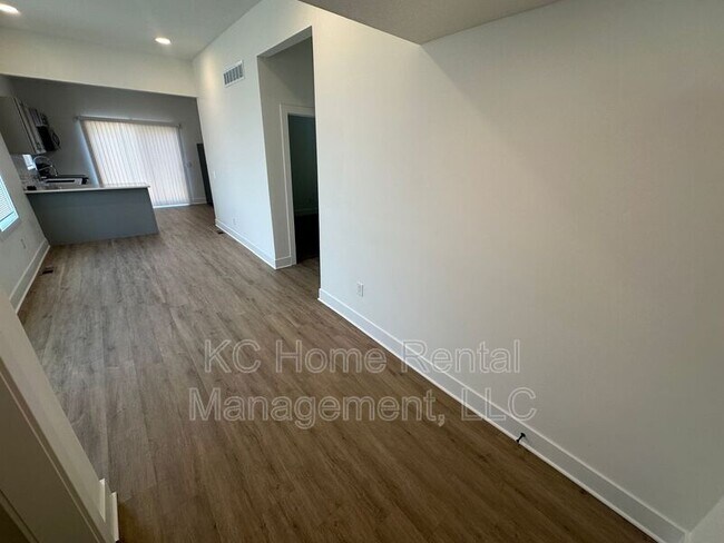 Building Photo - 2311 Jarboe St