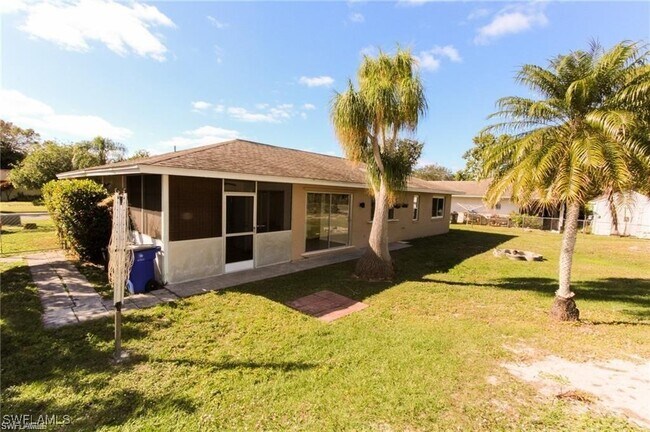 Building Photo - 1329 Torreya Cir