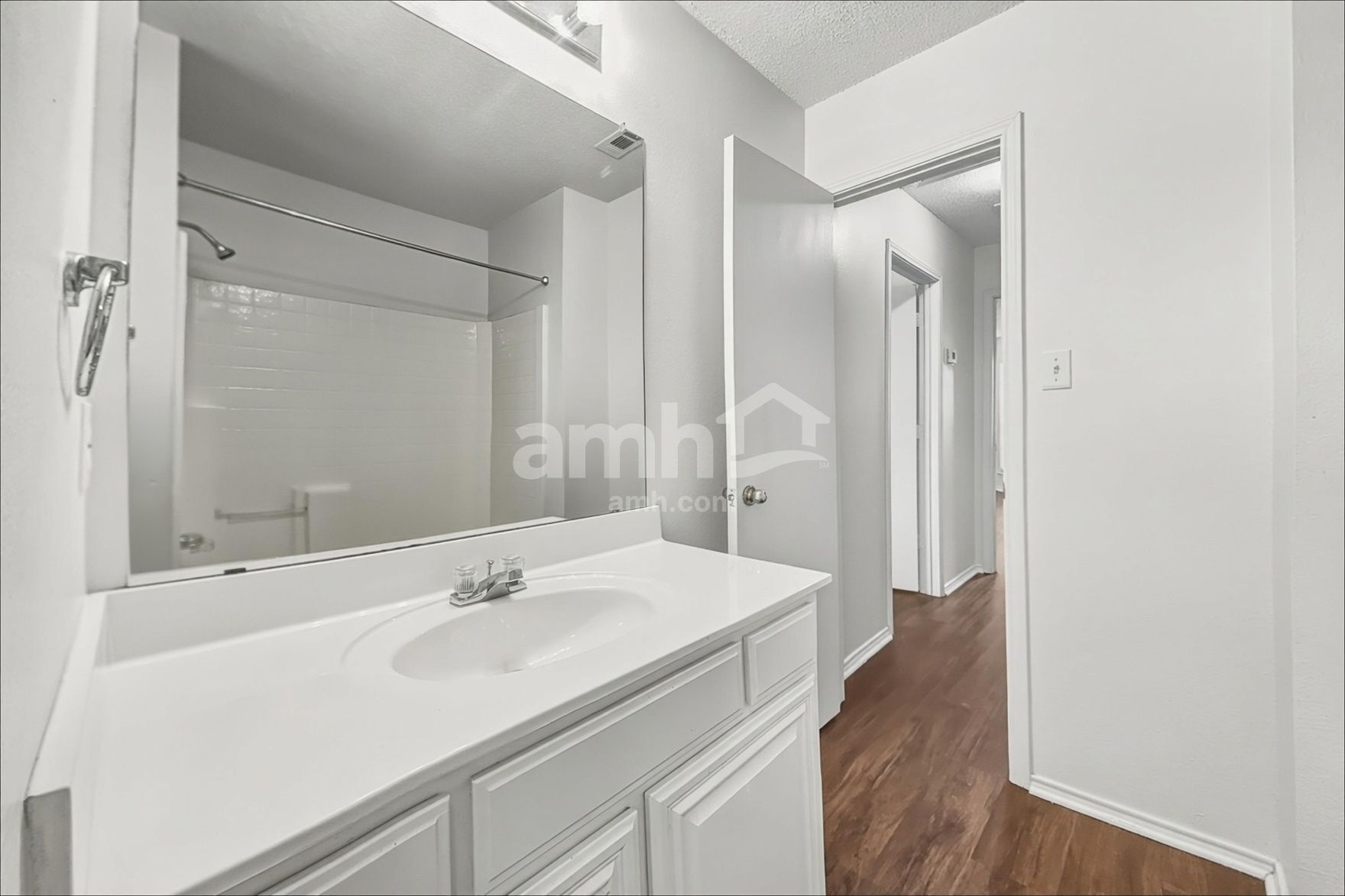 Building Photo - 8551 Western Meadows Dr