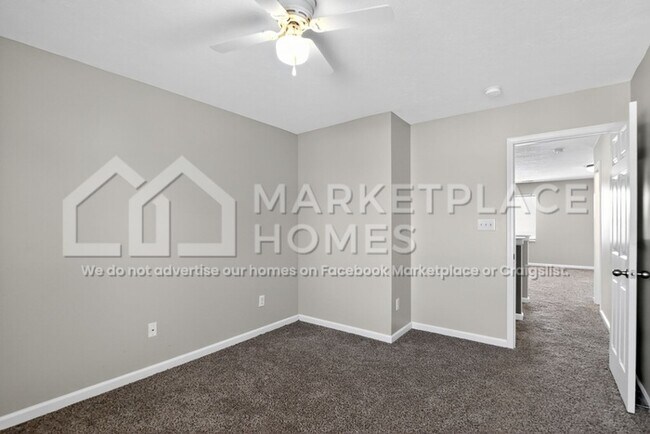 Building Photo - 2498 Apple Tree Ln