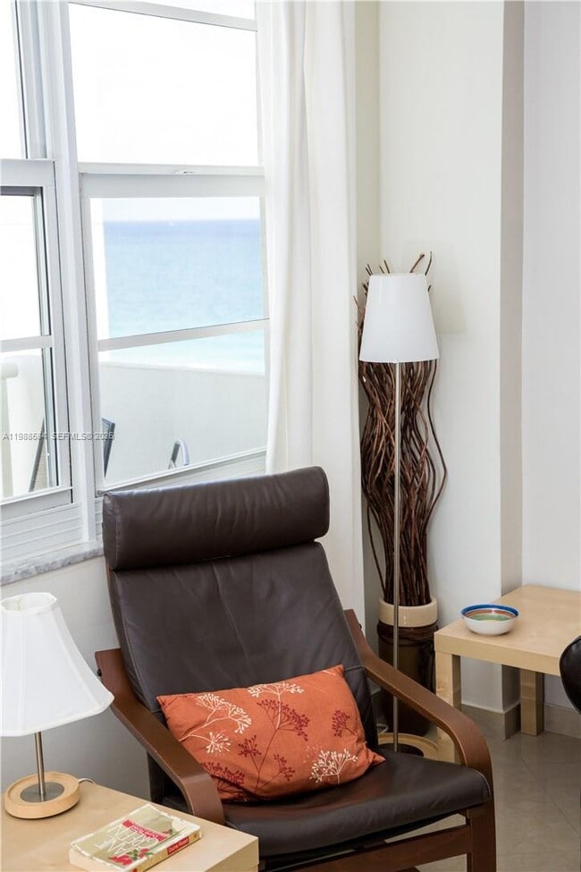 Building Photo - 3725 S Ocean Dr