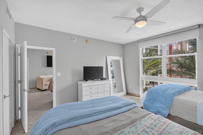 Building Photo - 550 Okeechobee Blvd