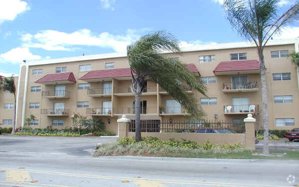 Primary Photo - Condado Real