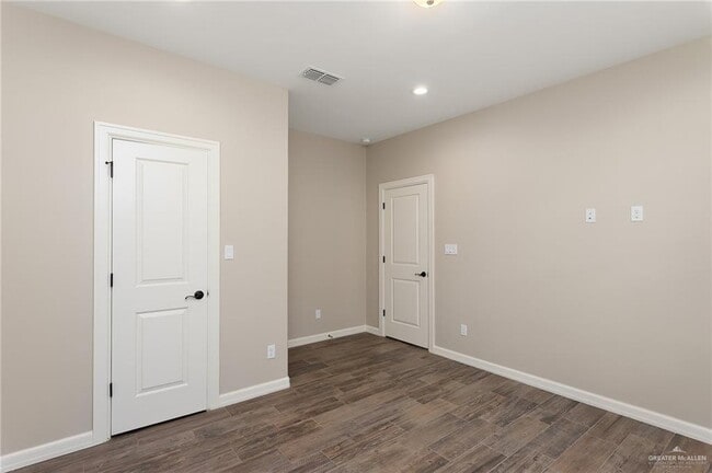 Building Photo - 18 Caddo Ln