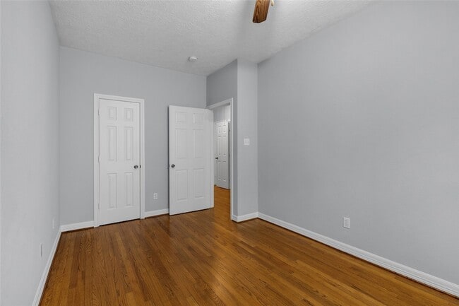 Building Photo - 341 W 23rd St