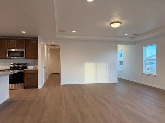 Building Photo - 10113 Longtail Dr