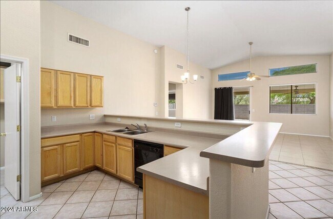 Building Photo - Spacious Corner Lot Home with 3-Car Garage in Surprise