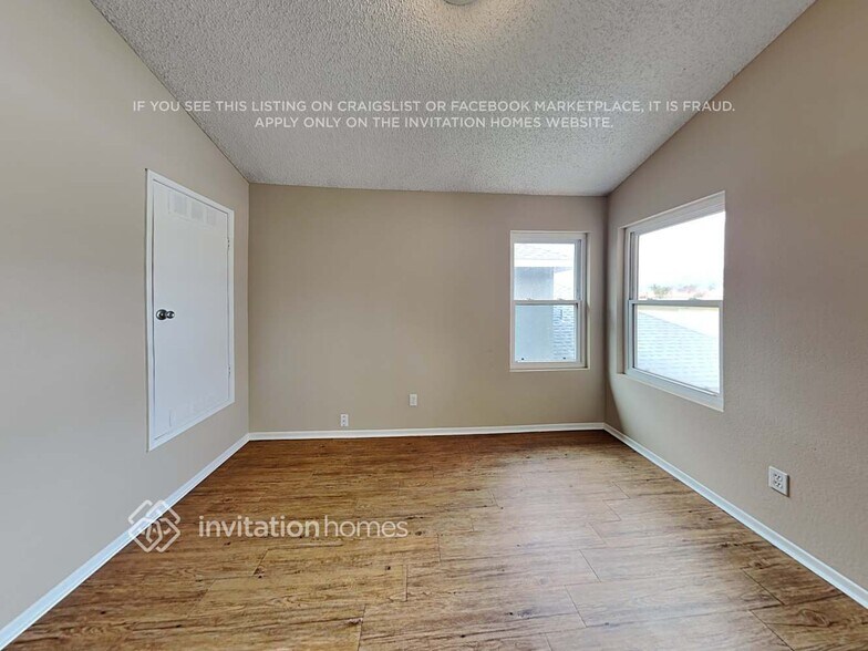 Building Photo - 14762 Shadow Dr