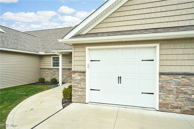 Building Photo - 1713 Blase Nemeth Rd