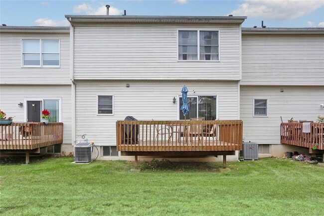 Building Photo - 21 Zugibe Ct