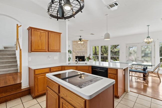 Building Photo - 500 Errol Dr