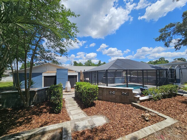 Building Photo - 8198 SE 164th Pl