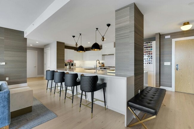 Building Photo - 9 Ave at Port Imperial