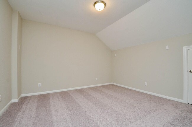 Building Photo - 4711 Hollow Tree Dr