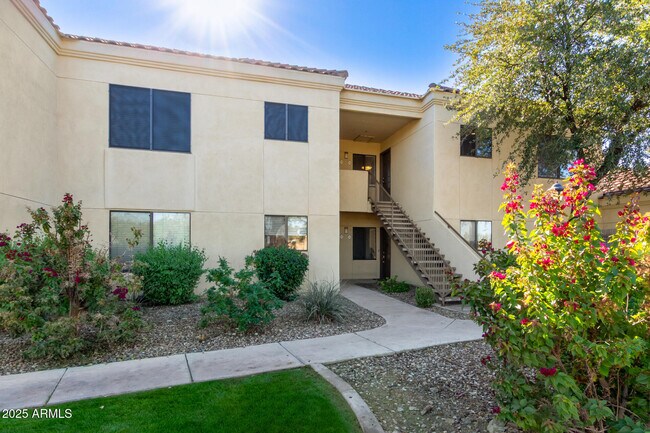 Building Photo - 7575 E Indian Bend Rd